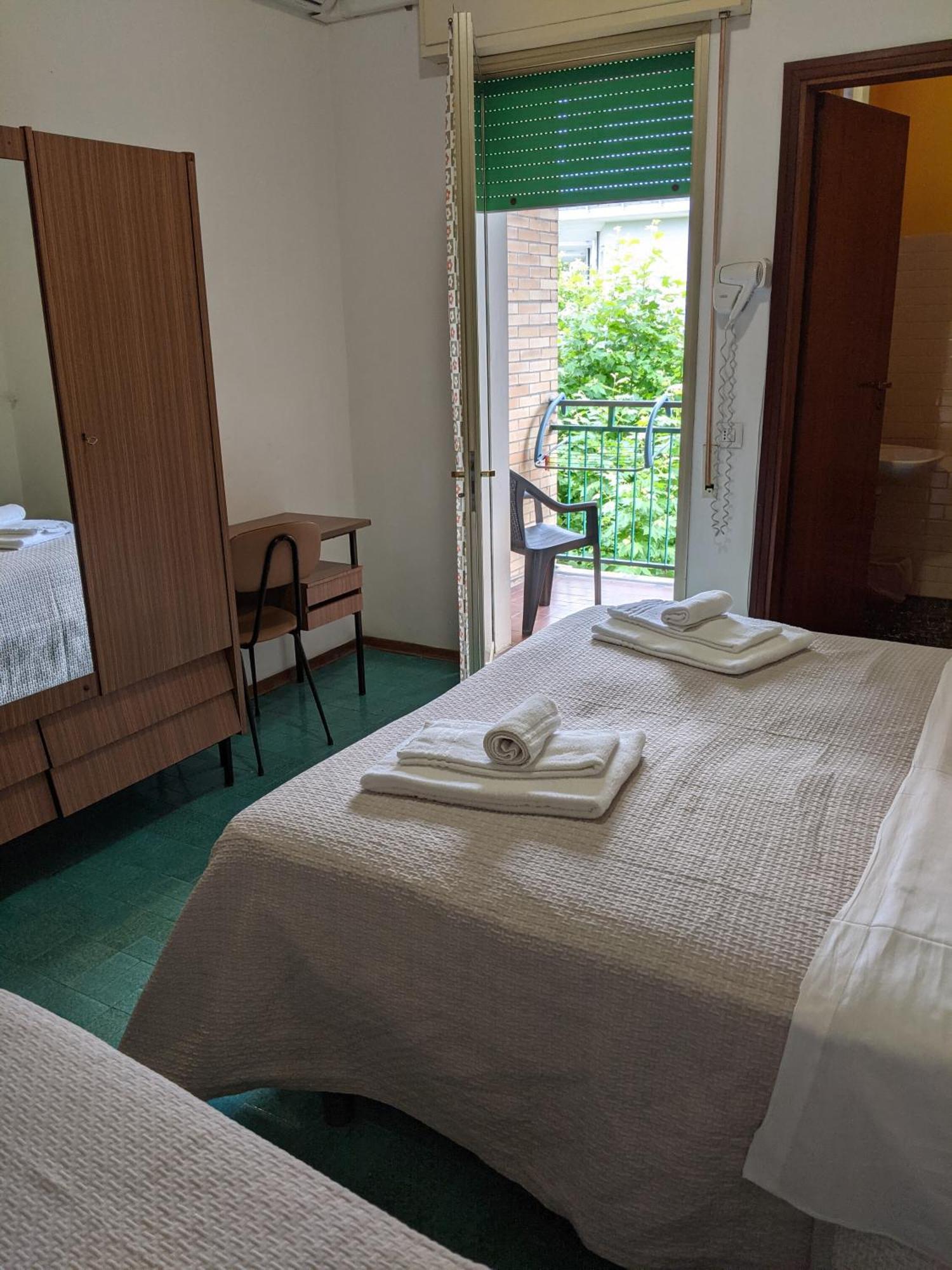 Hotel Bellevue Cesenatico Extérieur photo