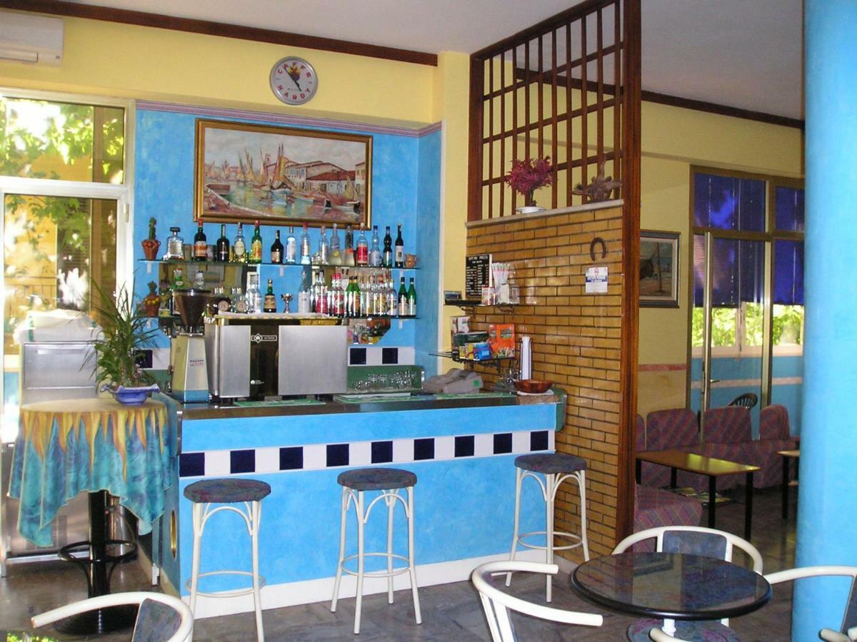 Hotel Bellevue Cesenatico Extérieur photo