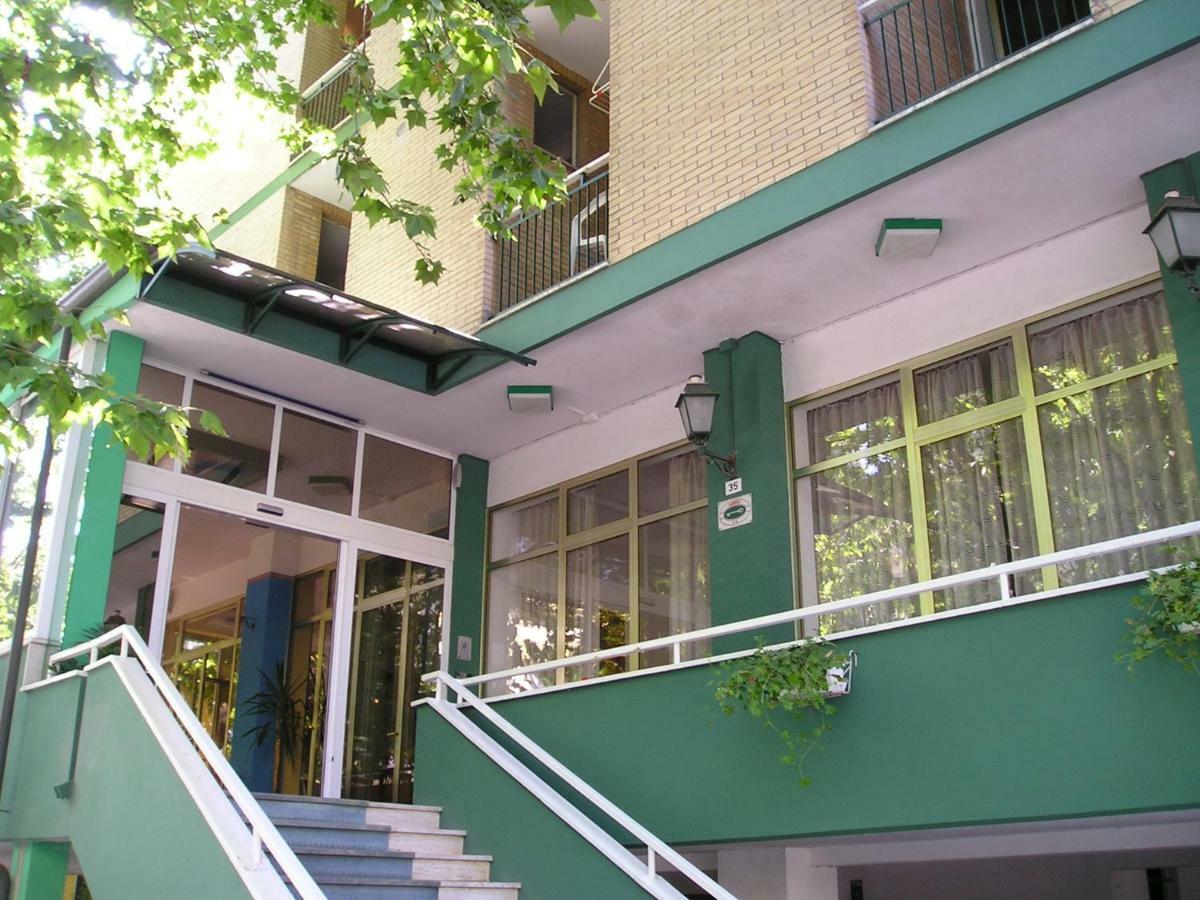 Hotel Bellevue Cesenatico Extérieur photo